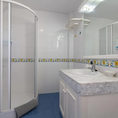 Carihuela Apartmán *